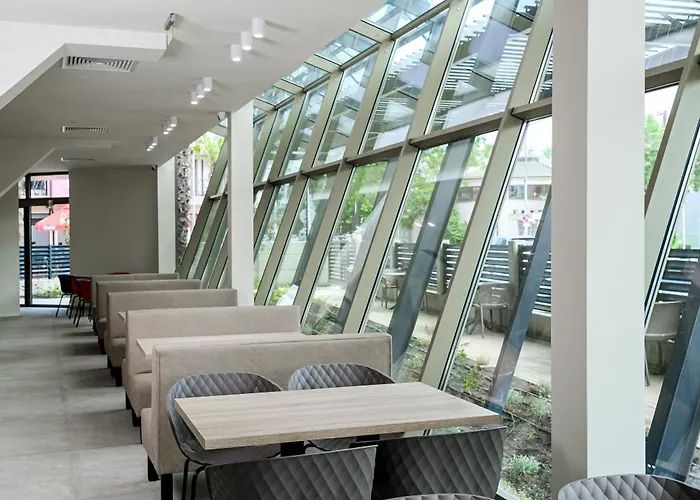 Laguna Park Sunrise Hotel 4*