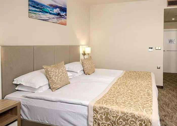 Laguna Park Sunrise Sunny Beach