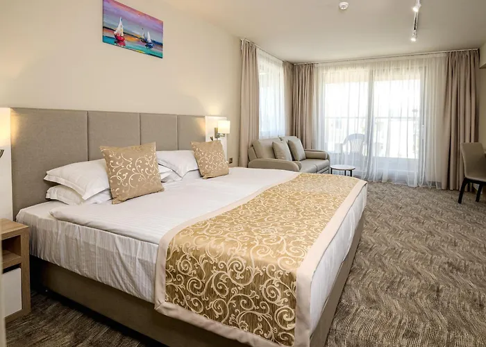 Laguna Park Sunrise Sunny Beach