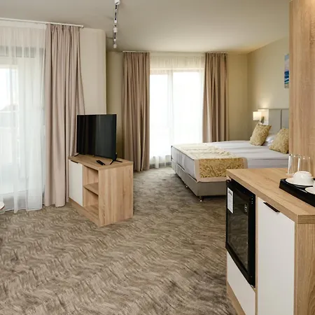 Laguna Park Sunrise סאני ביץ'