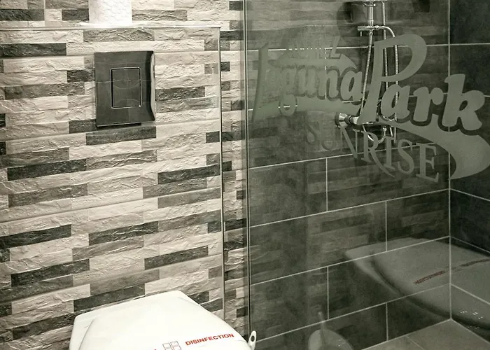 מלון Laguna Park Sunrise 4*